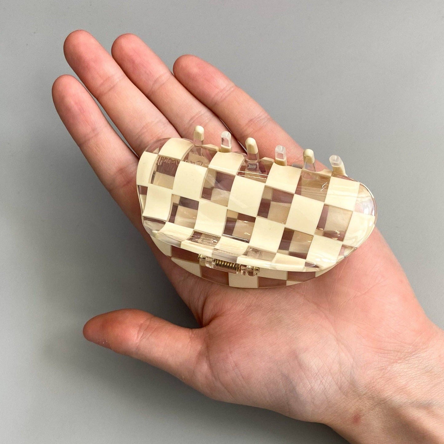 Checker Claw