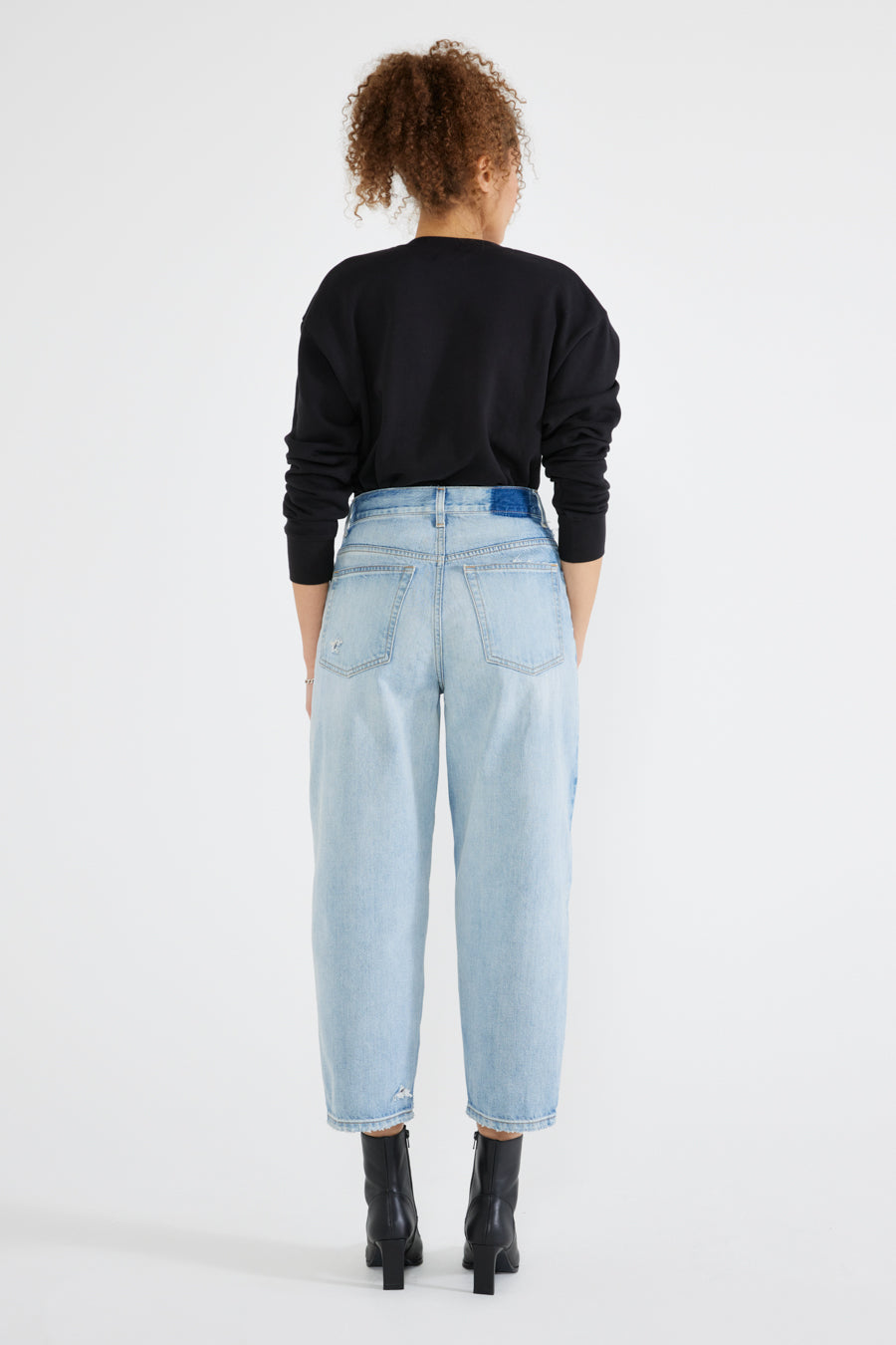 Erin Relaxed Taper Jean