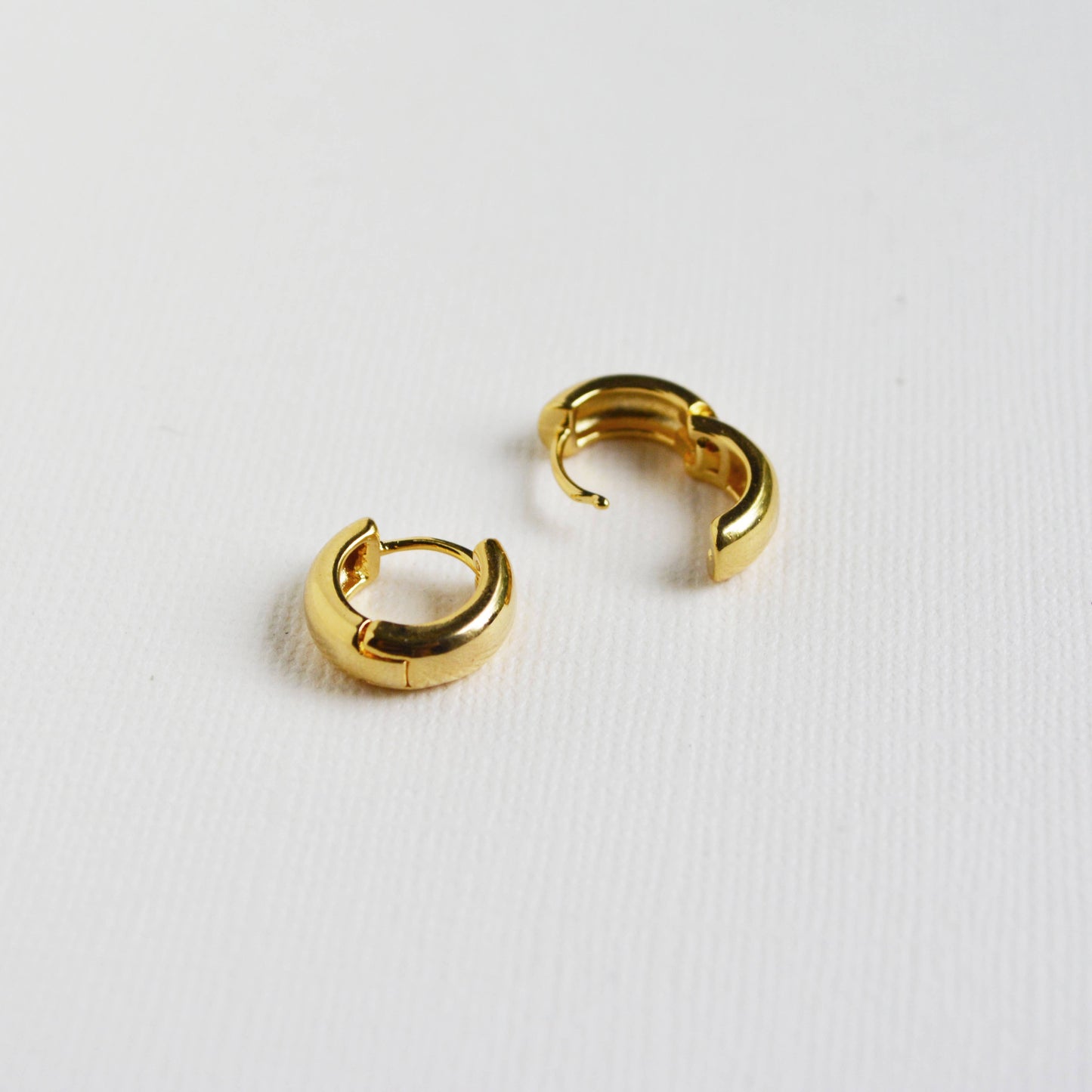 Chunky Round Hoops