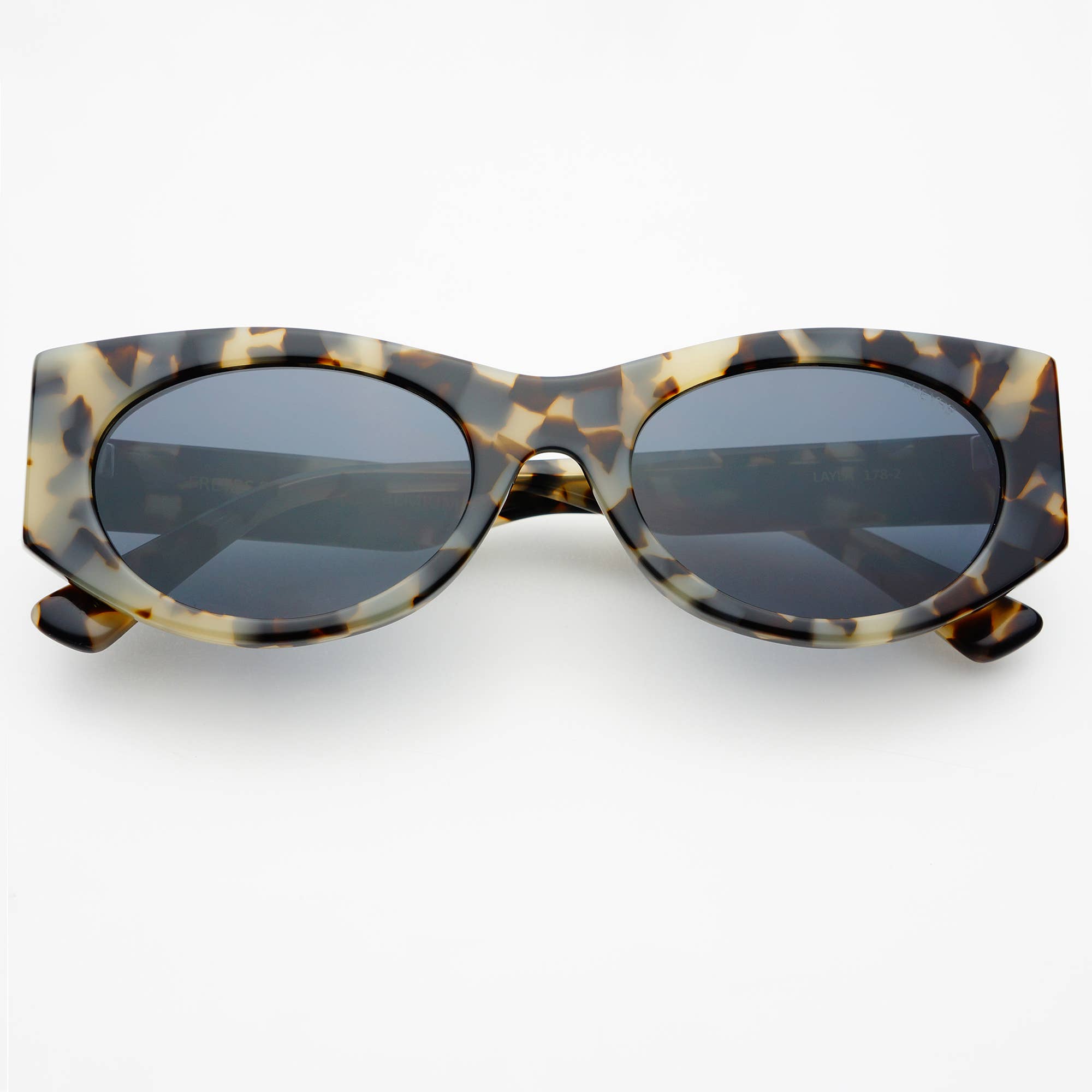 FREYRS Eyewear - Layla Acetate Oval Sunglasses : Gray Tortoise