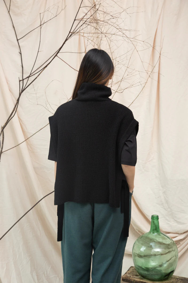 Kanon Recycled Wool Knitted Vest