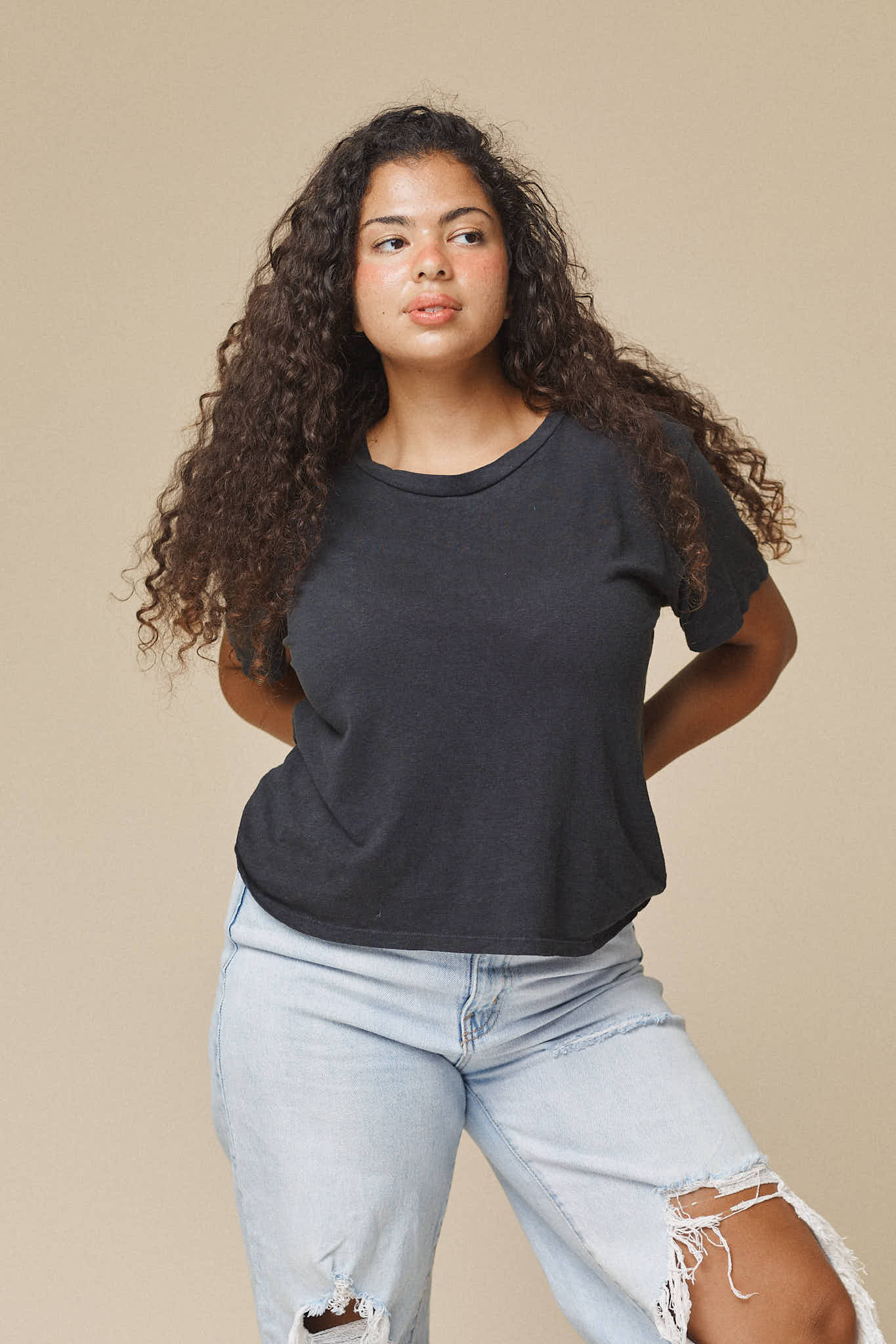 Cropped Lorel Tee