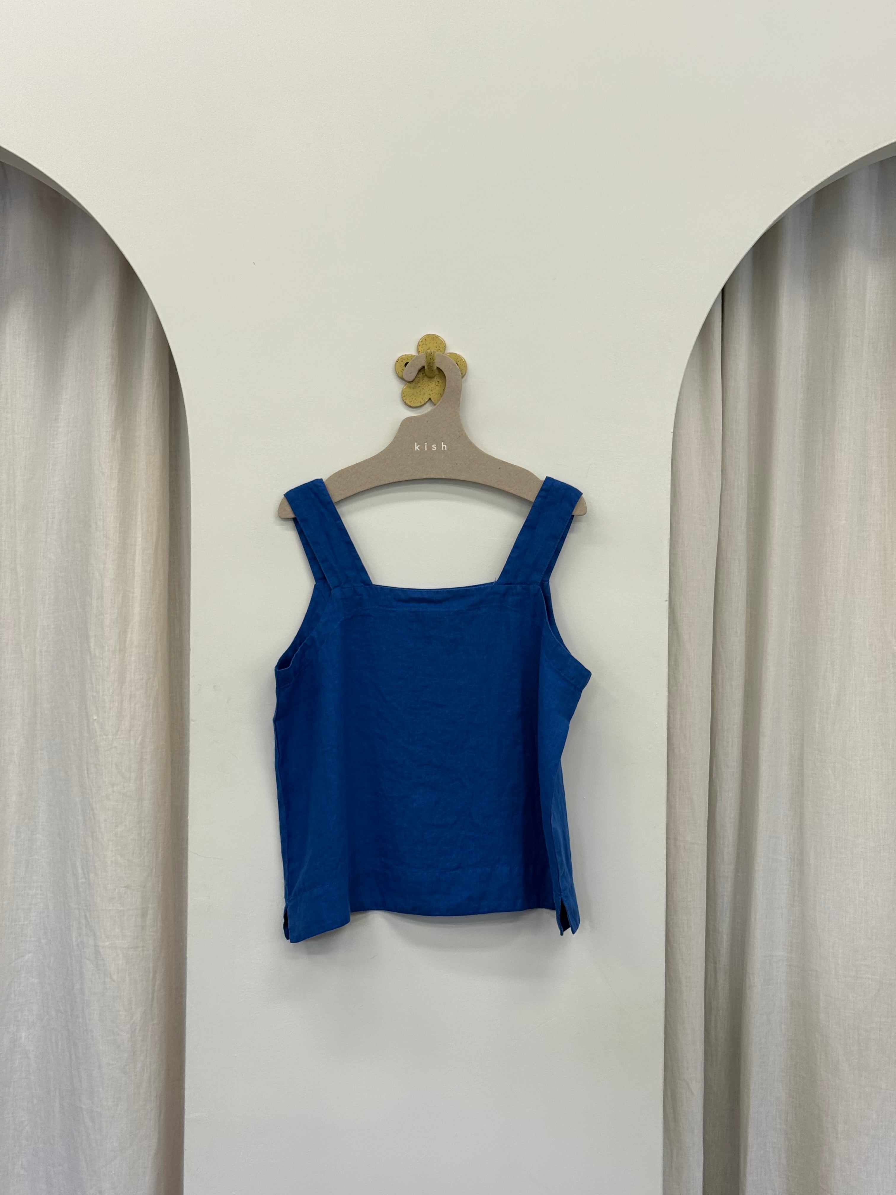 Square Neck Shell