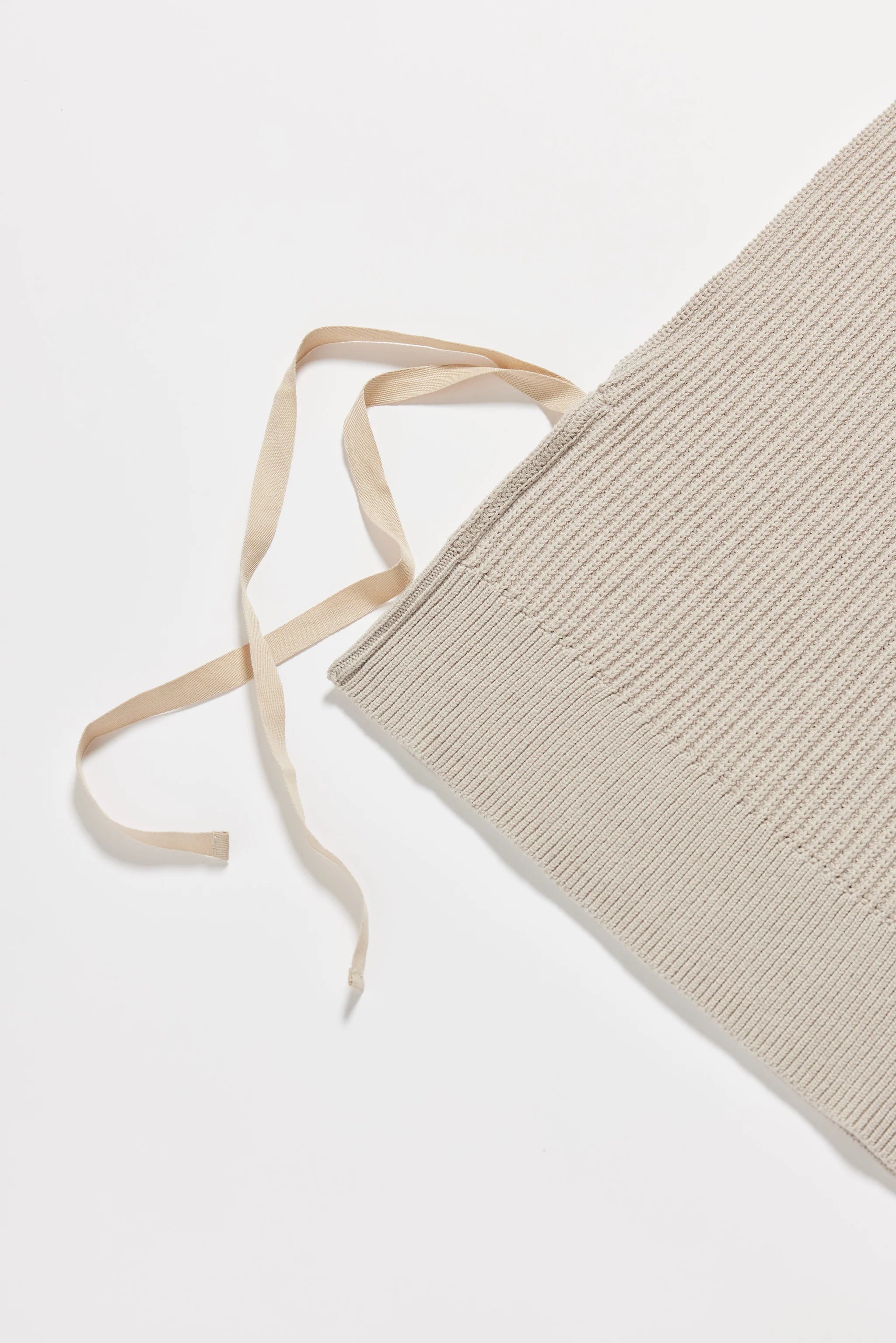 Cusp Knit Vest | Dove Grey