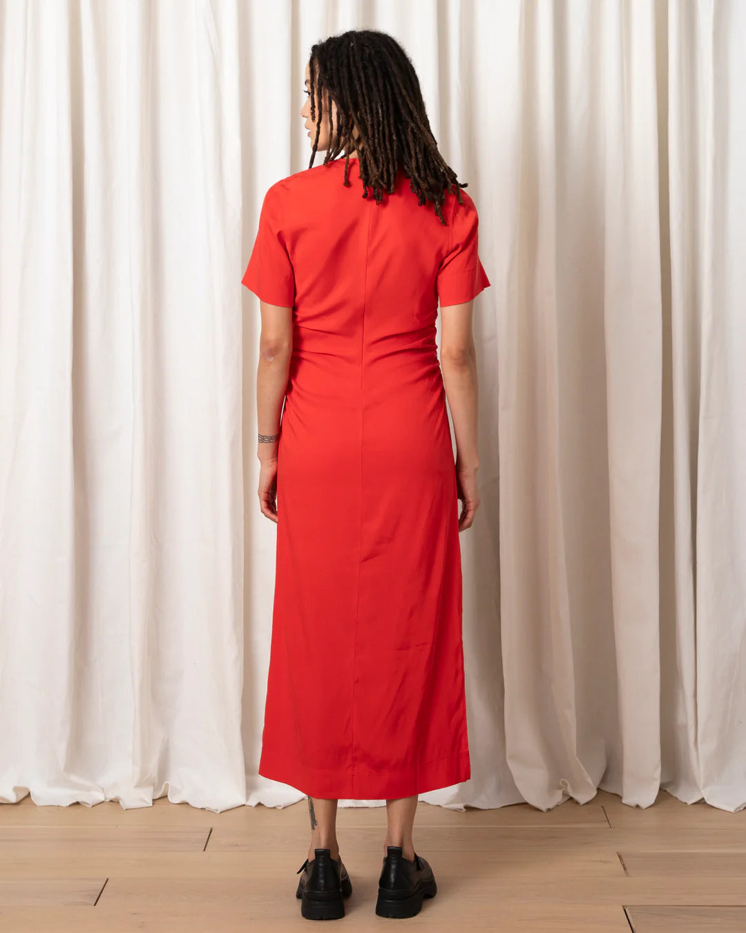 Side Ruched Form Dress | Poppy