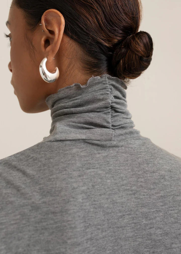 Eva Turtleneck
