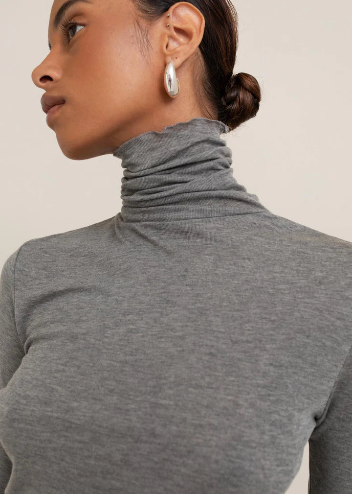 Eva Turtleneck