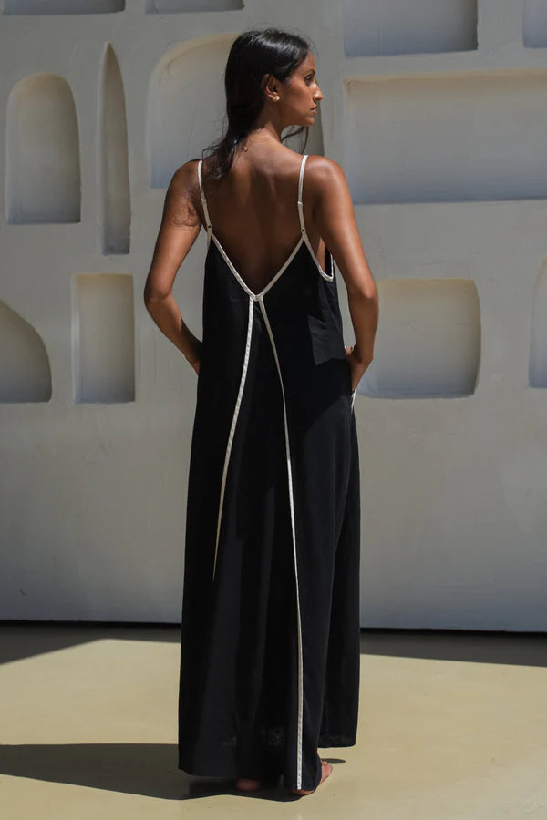 Azaela Linen Dress | Black